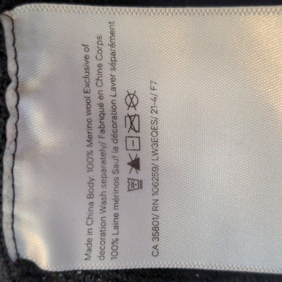 lululemon athletica 100% merino wool honeycomb wrap in black size 2 - Picture 8 of 8